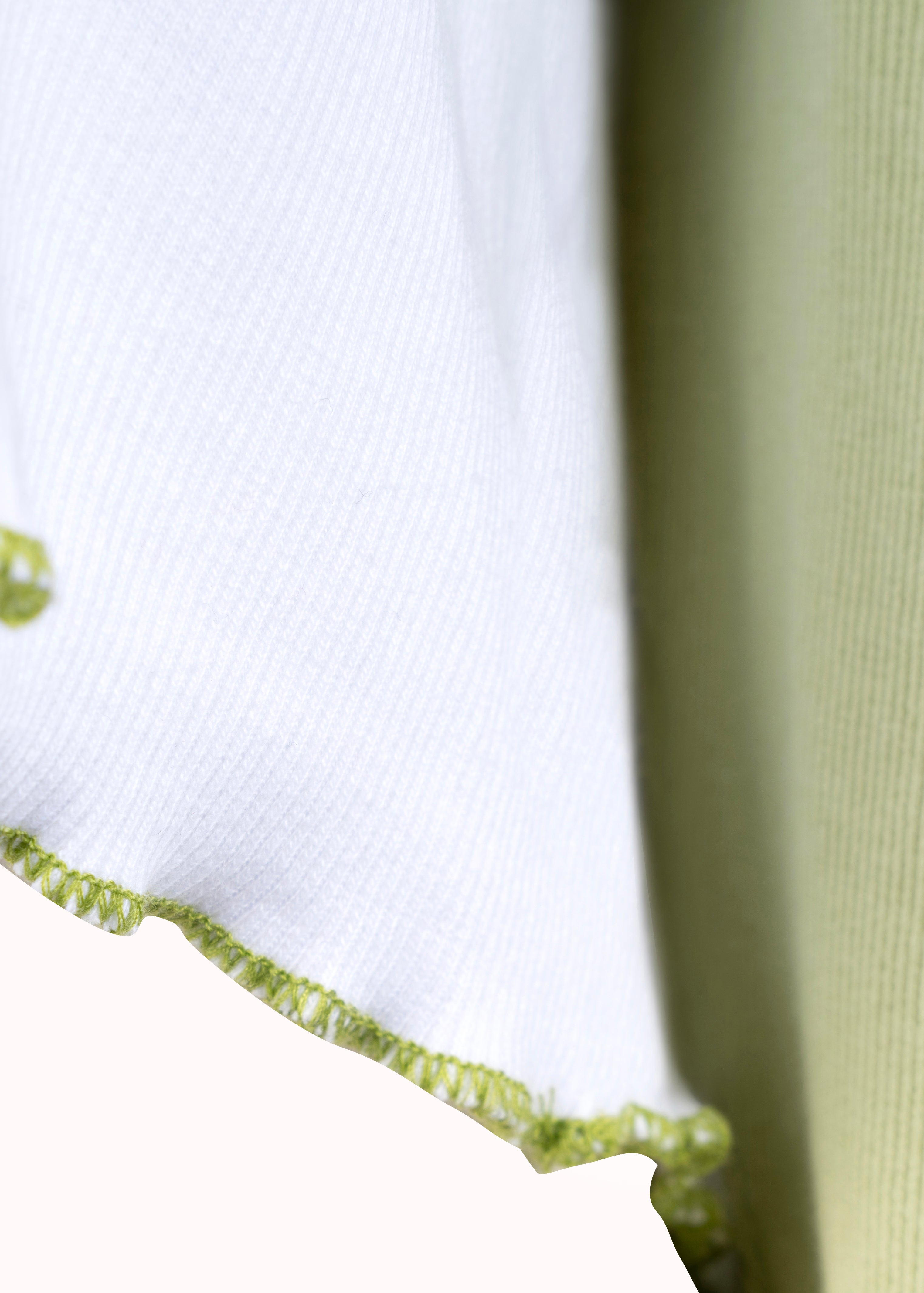 Ribbed oversized embroidered crop top