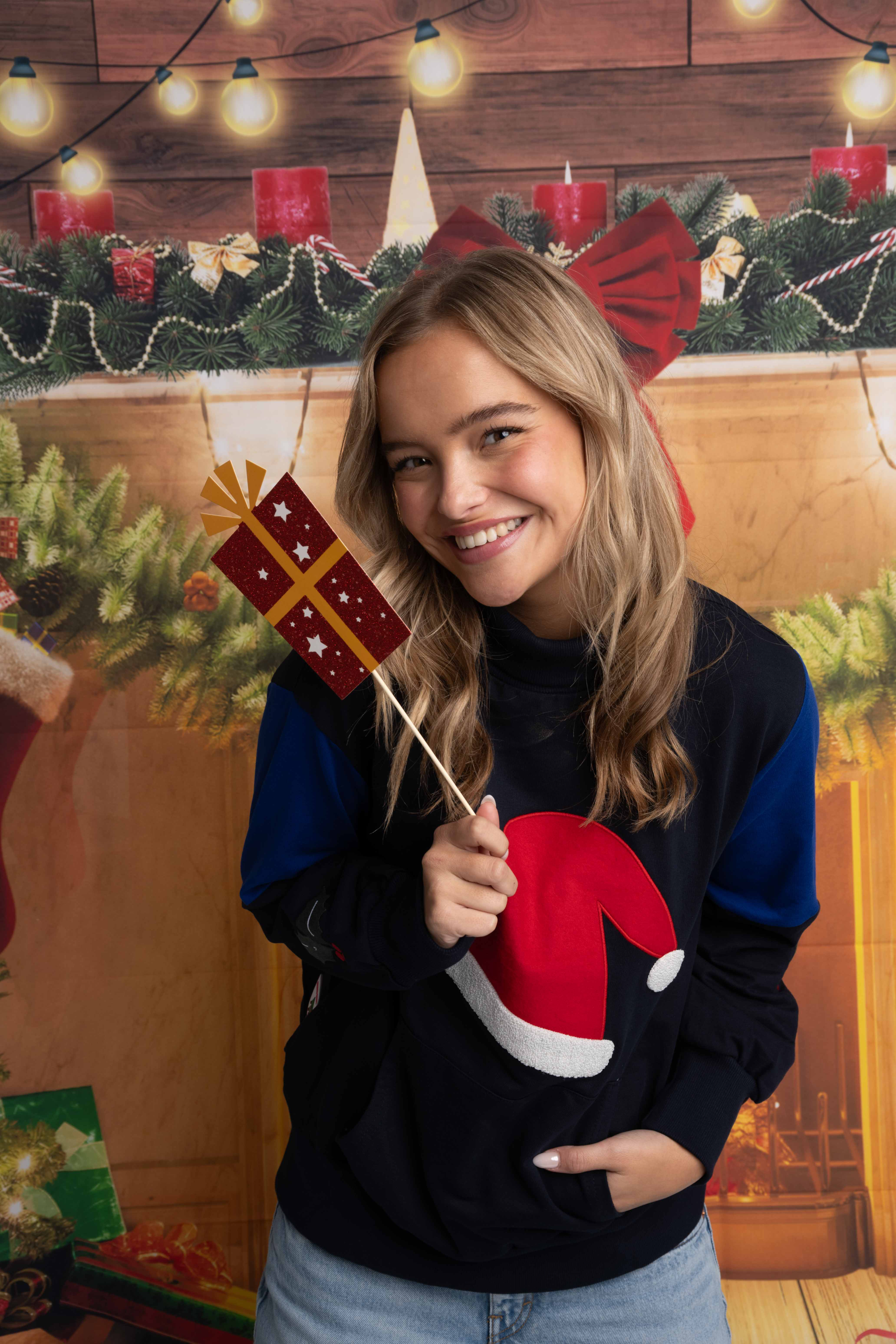 HIGH NECK CHRISTMAS SWEATSHIRT